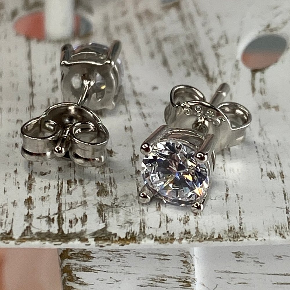Sterling Silver Woman's 5mm Round CZ Stud Earrings - Picture 4 of 5